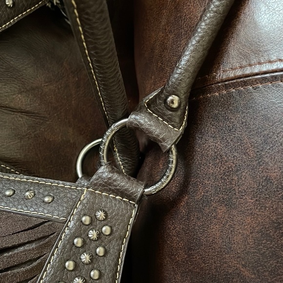 COPY - Shyanne bag with genuine leather fringe large with tons of pockets. - Picture 3 of 8